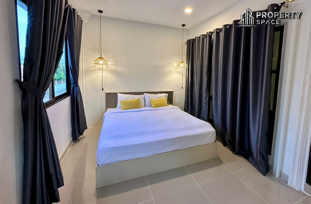 Spacious 5 Bedroom Pool Villa In Jomtien Pattaya For Rent Image 19