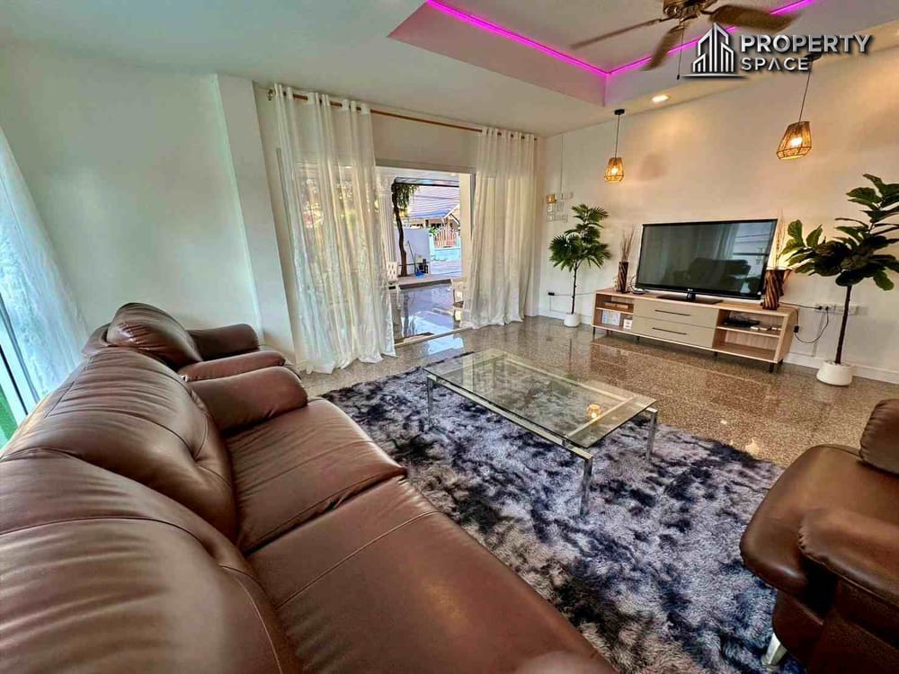 Spacious 5 Bedroom Pool Villa In Jomtien Pattaya For Rent Image 6