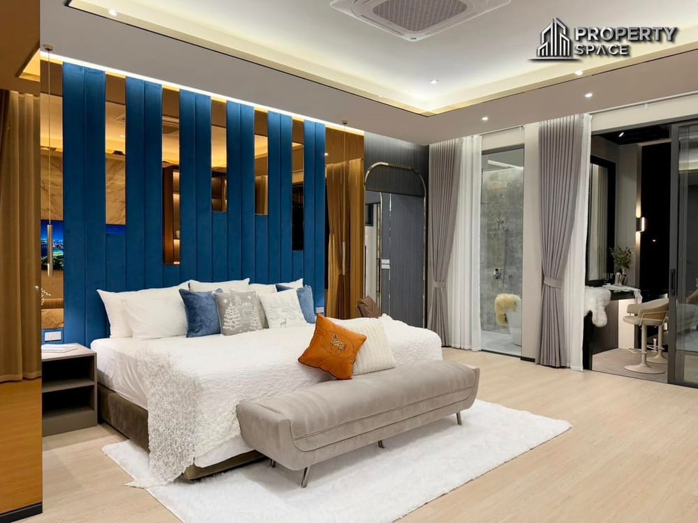 5 Bedroom Modern Luxury Pool Villa Near Regent International School Pattaya Image 15