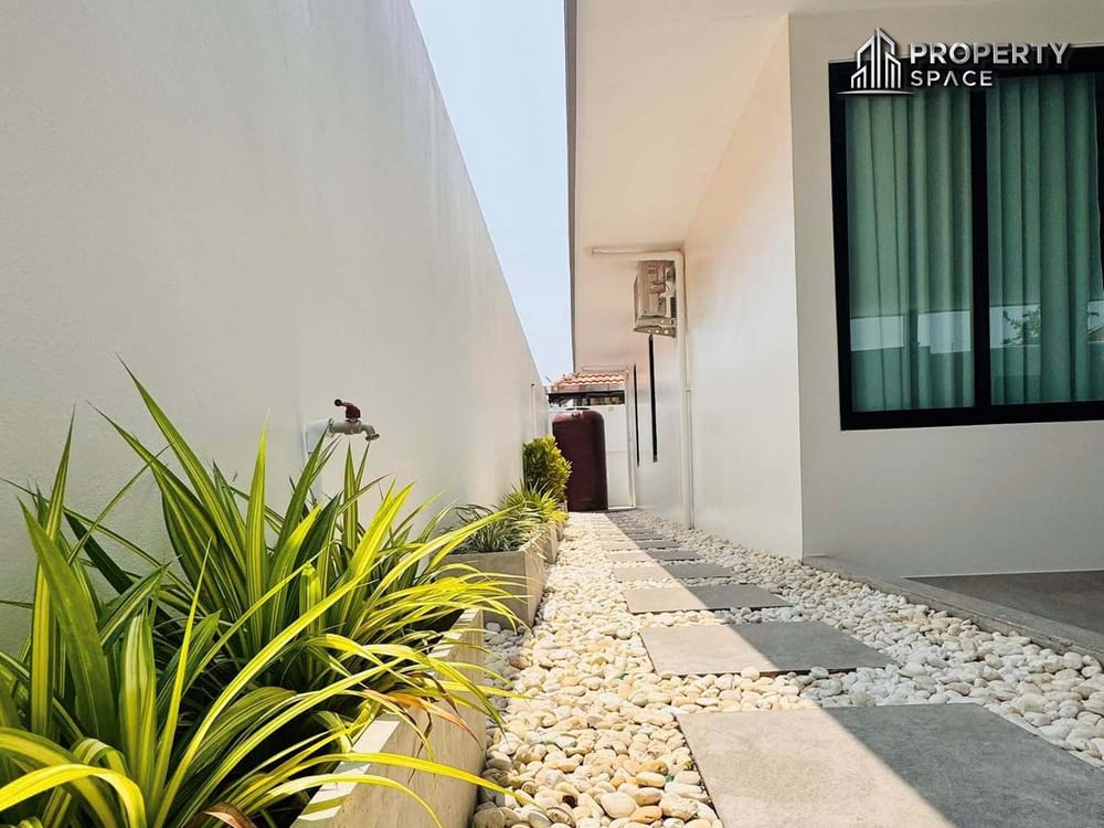 Newly Renovated 4 Bedroom Pool Villa Near Jomtien Beach For Sale - Great for Living or Investment! Image 23