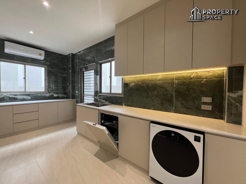 Luxury 4-Bedroom Modern House in Patta Horizon Pattaya – For Sale & Rent Image 15