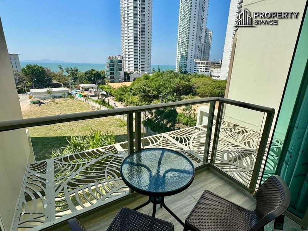 Sea View Living! 1-Bedroom Condo for Rent in The Riviera Wongamat Pattaya Image 4
