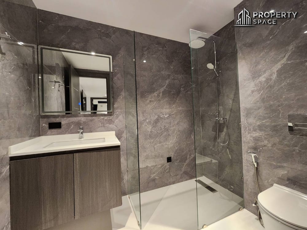 Ultra-Luxury 3-Storey Pool Villa With 6 Spacious Bedrooms And Private Elevator in Pratumnak Hill Image 48