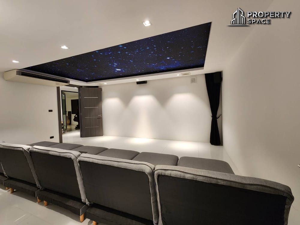 Ultra-Luxury 3-Storey Pool Villa With 6 Spacious Bedrooms And Private Elevator in Pratumnak Hill Image 18