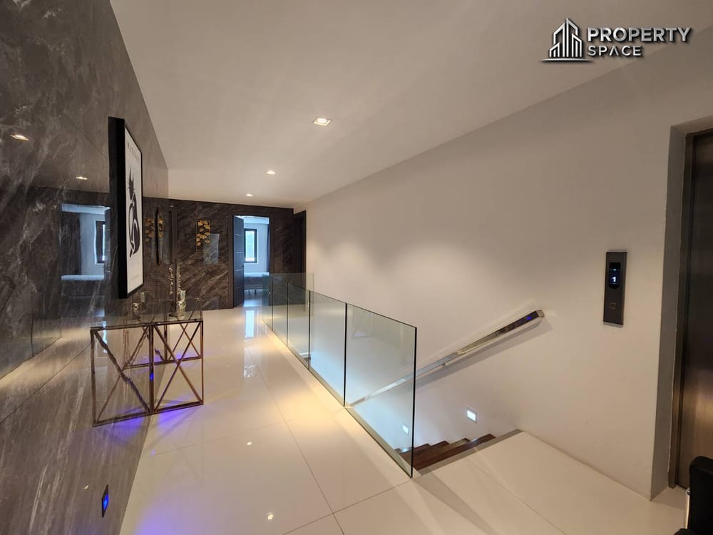 Ultra-Luxury 3-Storey Pool Villa With 6 Spacious Bedrooms And Private Elevator in Pratumnak Hill Image 32