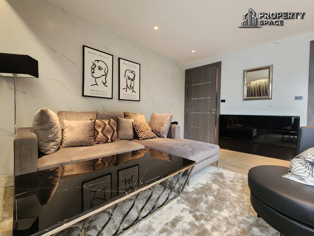 Ultra-Luxury 3-Storey Pool Villa With 6 Spacious Bedrooms And Private Elevator in Pratumnak Hill Image 27
