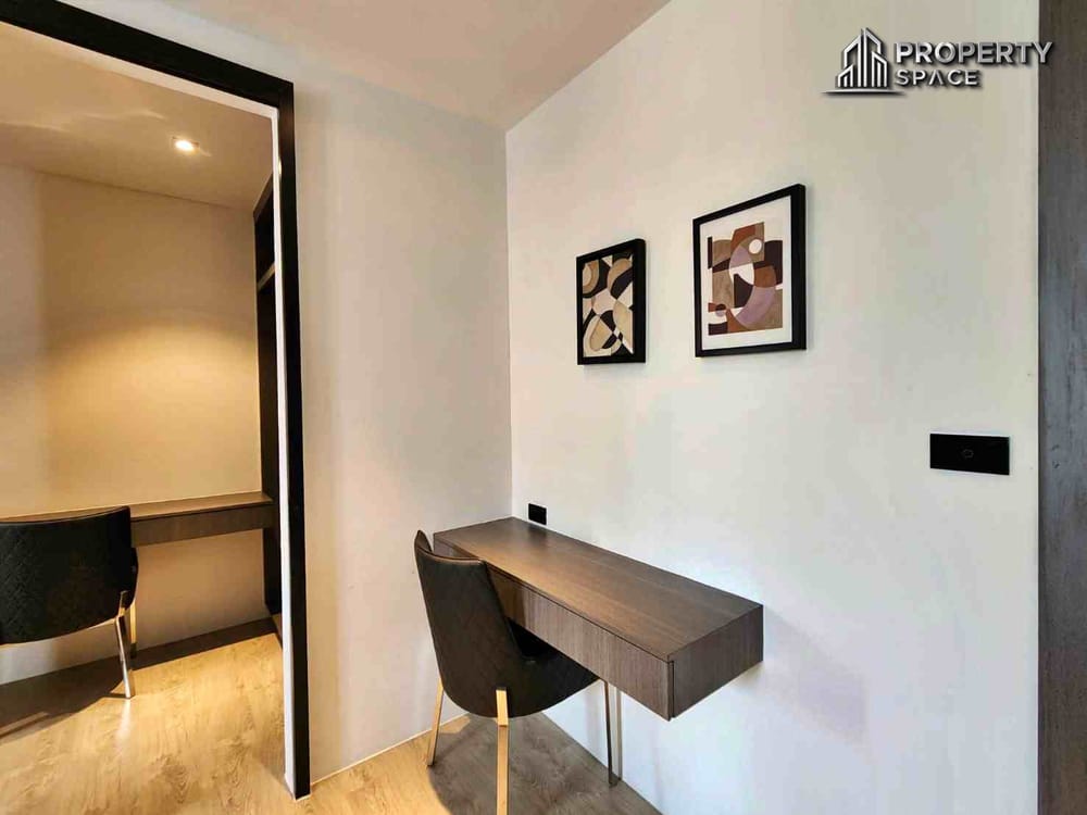 Ultra-Luxury 3-Storey Pool Villa With 6 Spacious Bedrooms And Private Elevator in Pratumnak Hill Image 37