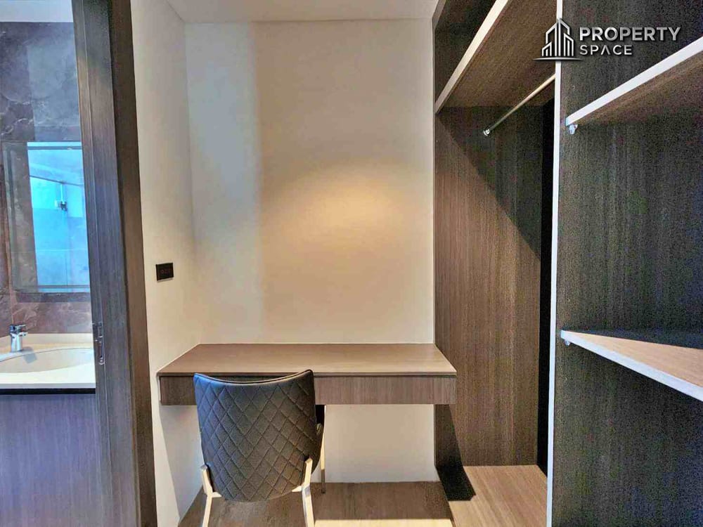 Ultra-Luxury 3-Storey Pool Villa With 6 Spacious Bedrooms And Private Elevator in Pratumnak Hill Image 35