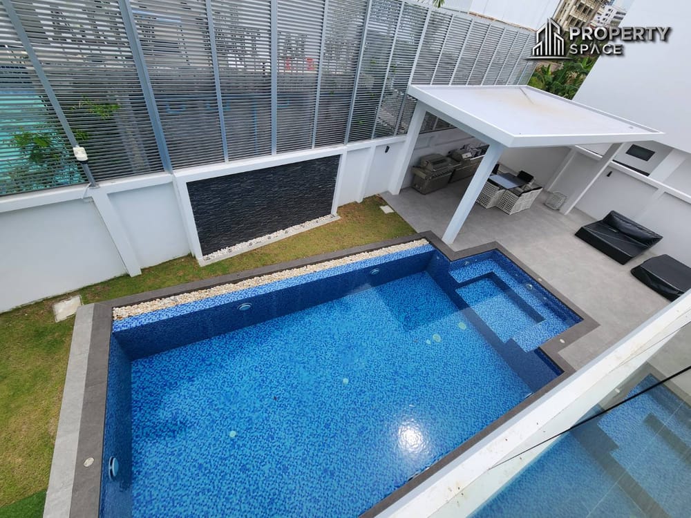 Ultra-Luxury 3-Storey Pool Villa With 6 Spacious Bedrooms And Private Elevator in Pratumnak Hill Image 22
