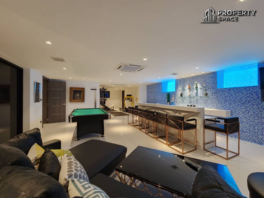 Ultra-Luxury 3-Storey Pool Villa With 6 Spacious Bedrooms And Private Elevator in Pratumnak Hill Image 43