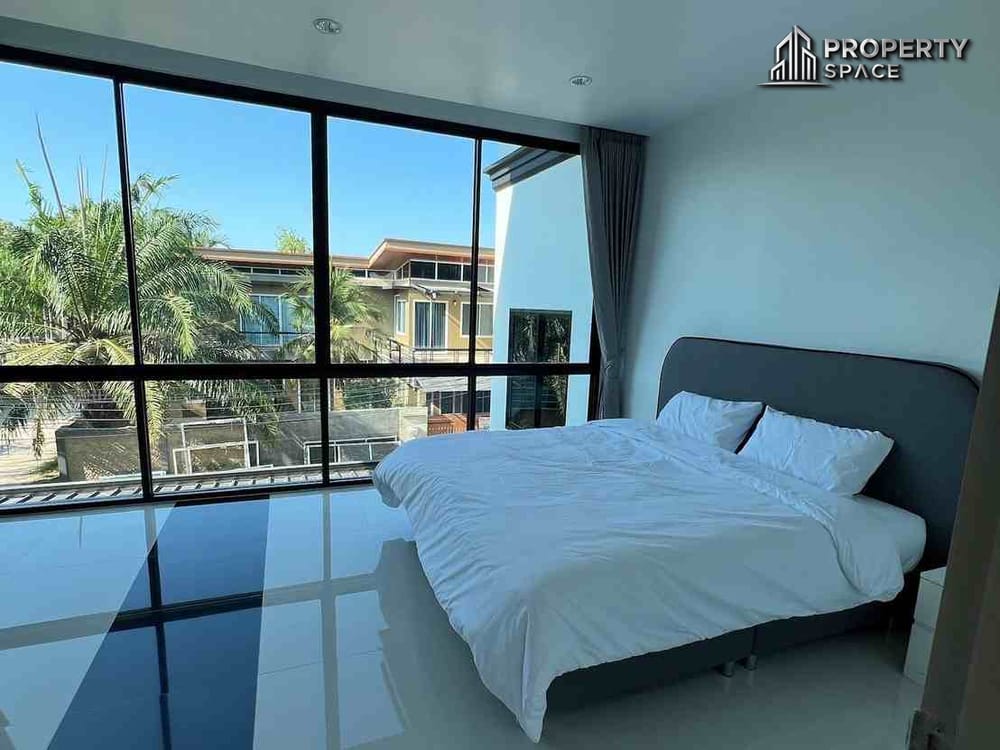 Brand New Modern House 4-Bedroom Pool Villa With Spacious Layout in Huai Yai, Pattaya – For Sale Image 16