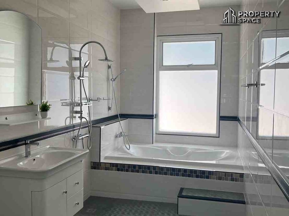 Brand New Modern House 4-Bedroom Pool Villa With Spacious Layout in Huai Yai, Pattaya – For Sale Image 23
