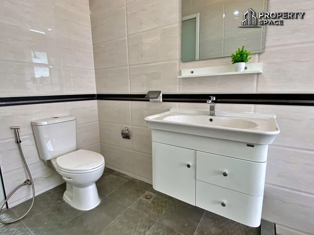 Brand New Modern House 4-Bedroom Pool Villa With Spacious Layout in Huai Yai, Pattaya – For Sale Image 19