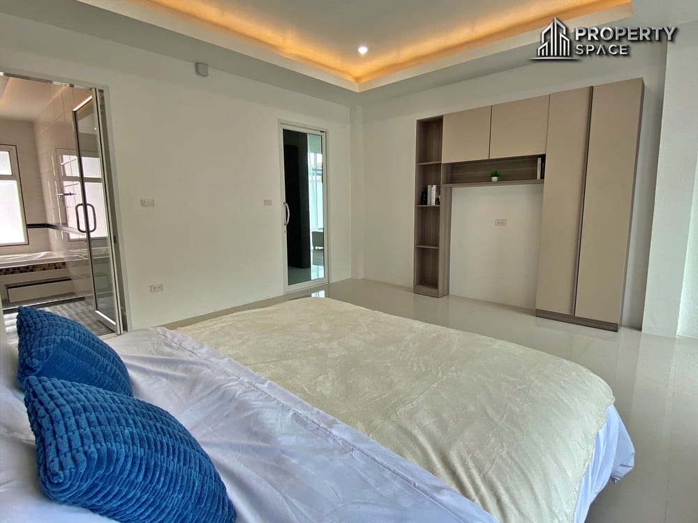 Brand New Modern House 4-Bedroom Pool Villa With Spacious Layout in Huai Yai, Pattaya – For Sale Image 17
