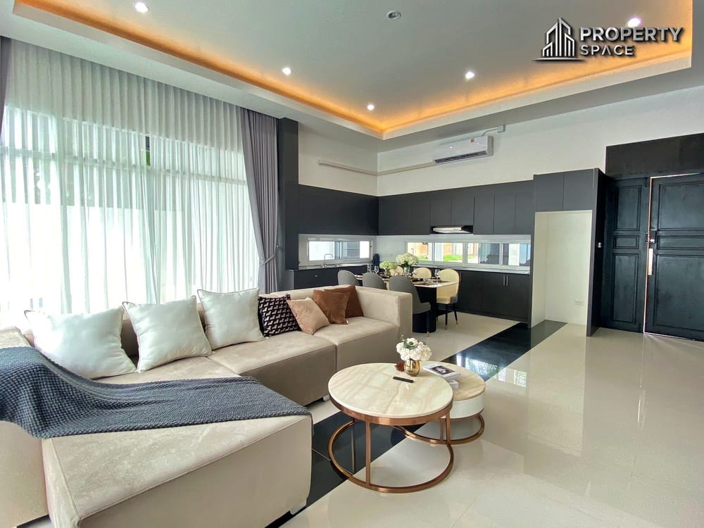 Brand New Modern House 4-Bedroom Pool Villa With Spacious Layout in Huai Yai, Pattaya – For Sale Image 11