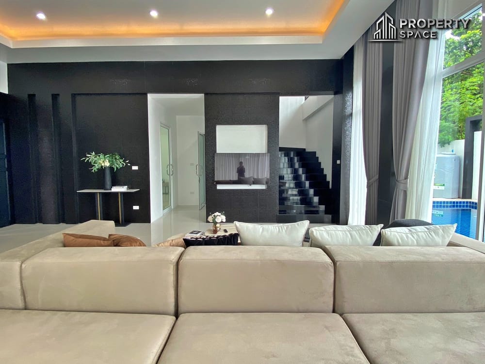 Brand New Modern House 4-Bedroom Pool Villa With Spacious Layout in Huai Yai, Pattaya – For Sale Image 9