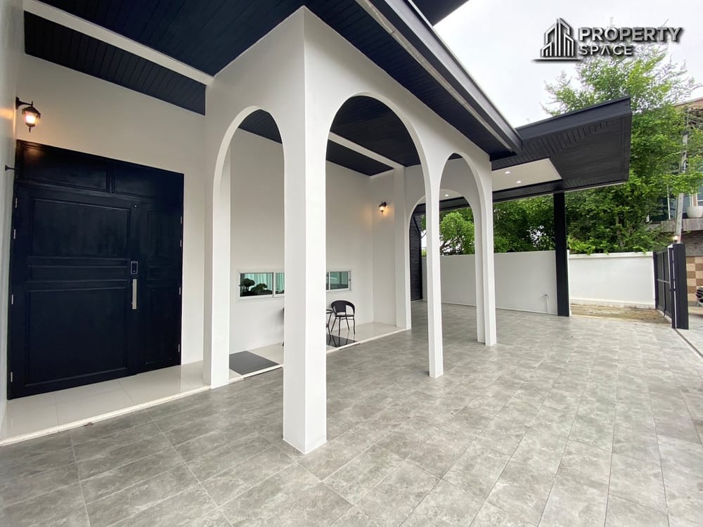 Brand New Modern House 4-Bedroom Pool Villa With Spacious Layout in Huai Yai, Pattaya – For Sale Image 5