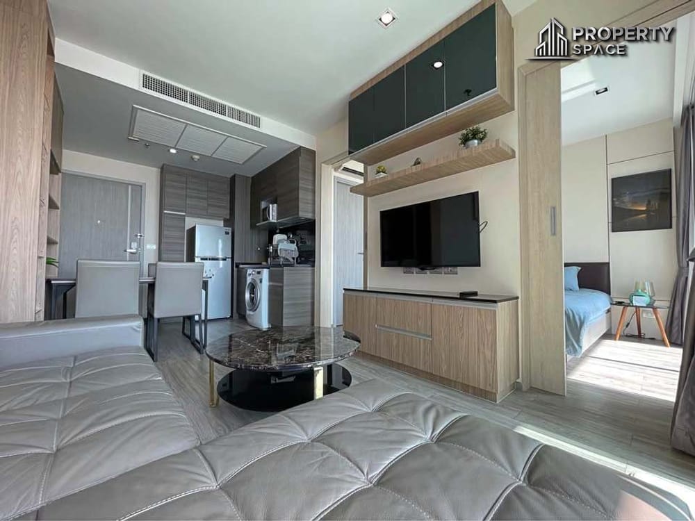 1 Bedroom Sea View In Aeras Beachfront Jomtien CondoFor Sale Image 4