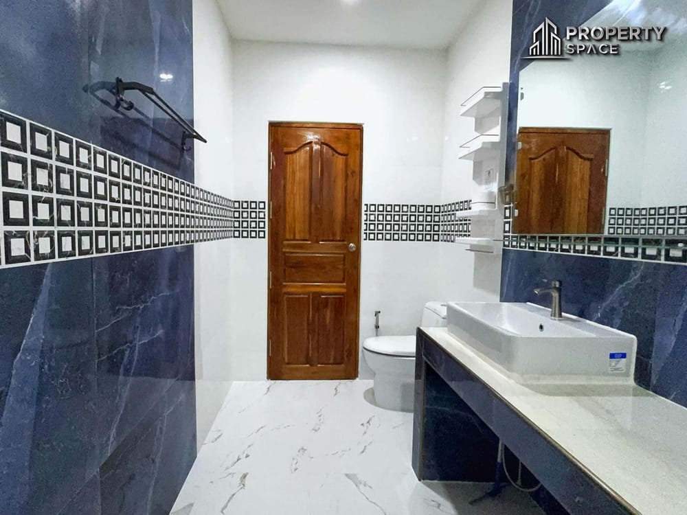 Spacious Pet-Friendly 3-Bedroom House in Naklua Pattaya for Rent Image 18