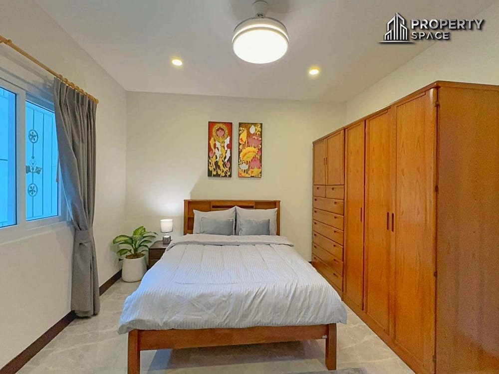 Spacious Pet-Friendly 3-Bedroom House in Naklua Pattaya for Rent Image 11