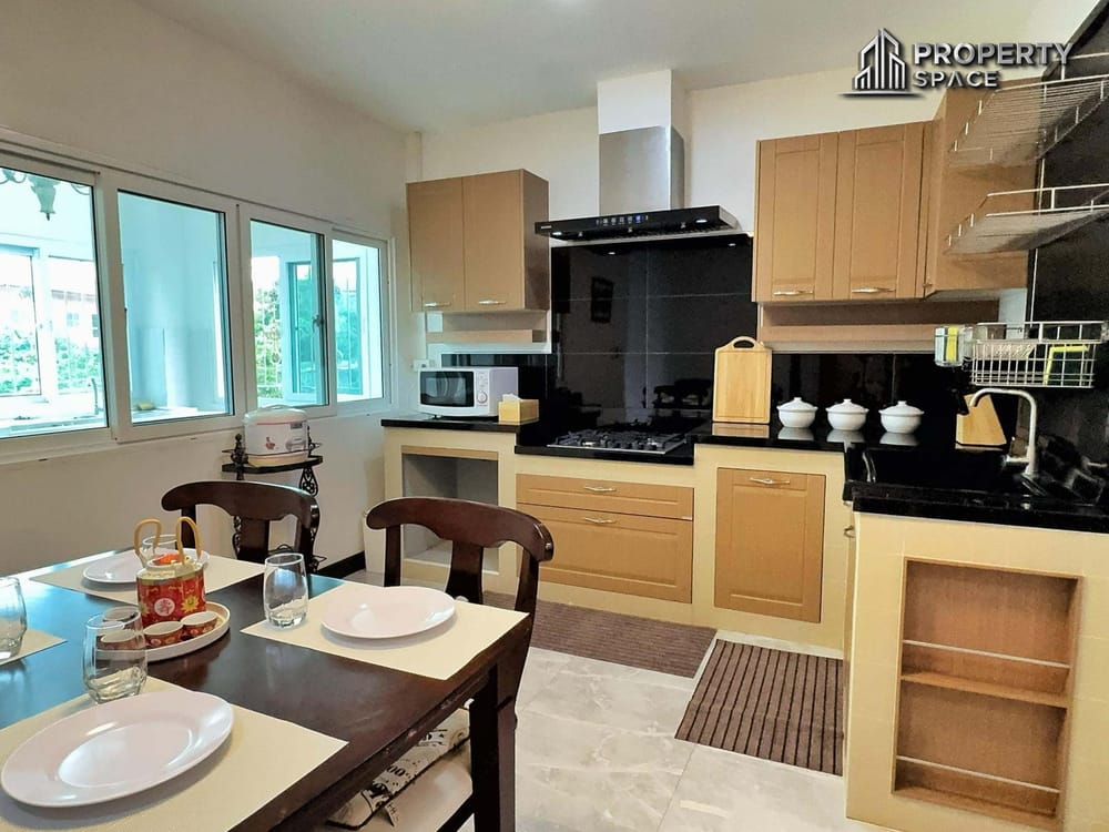 Spacious Pet-Friendly 3-Bedroom House in Naklua Pattaya for Rent Image 5