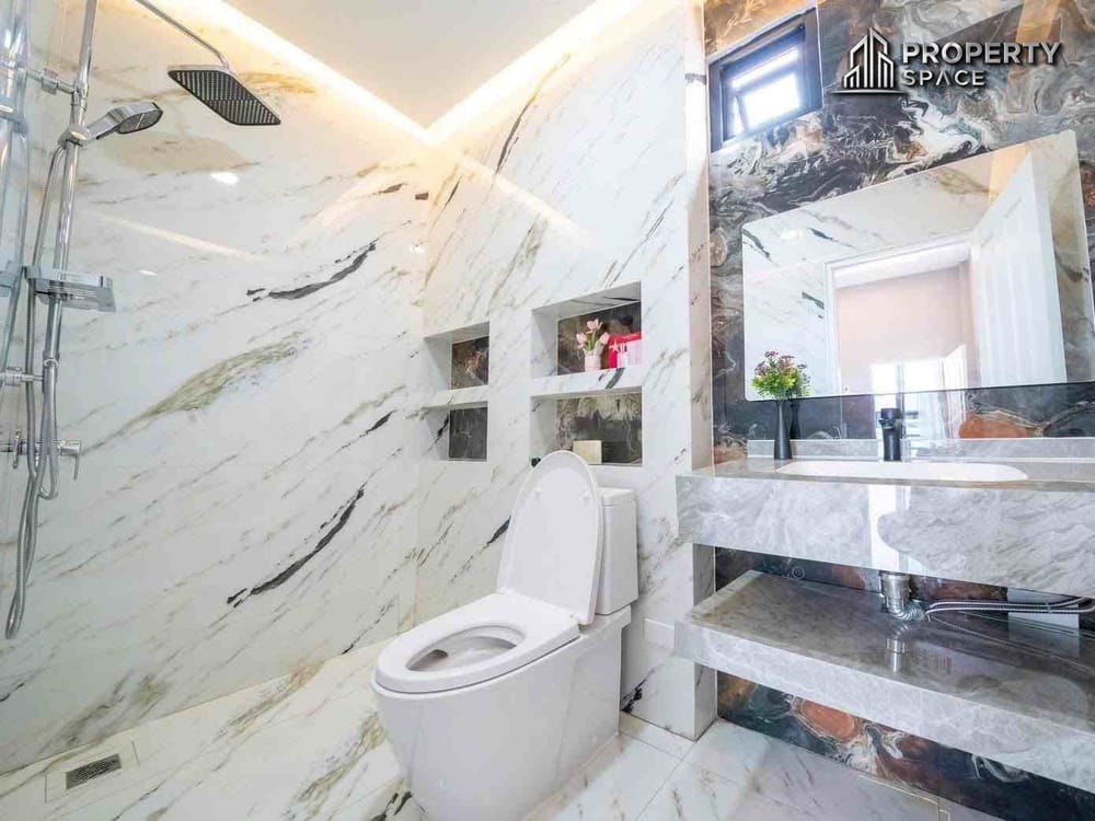 Brand New Modern Single-Story 4 Bedroom Pool Villa In East Pattaya For Sale Image 14