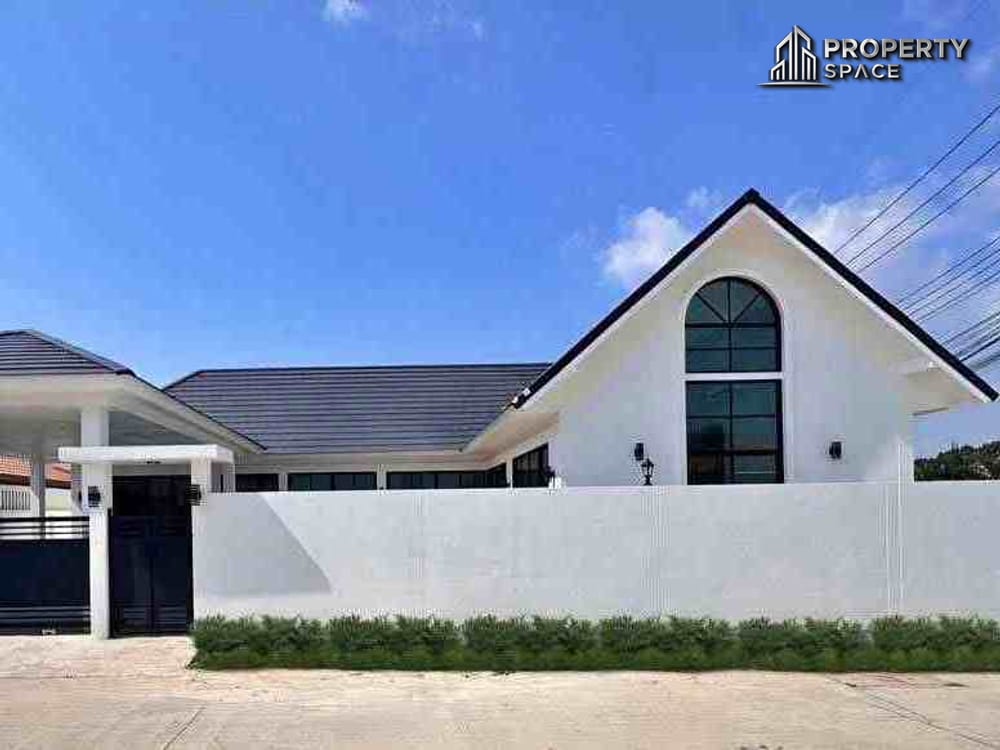 Brand New Modern Single-Story 4 Bedroom Pool Villa In East Pattaya For Sale Image 3