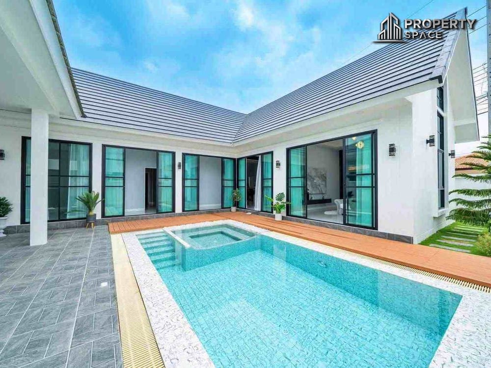 Brand New Modern Single-Story 4 Bedroom Pool Villa In East Pattaya For Sale Image 1