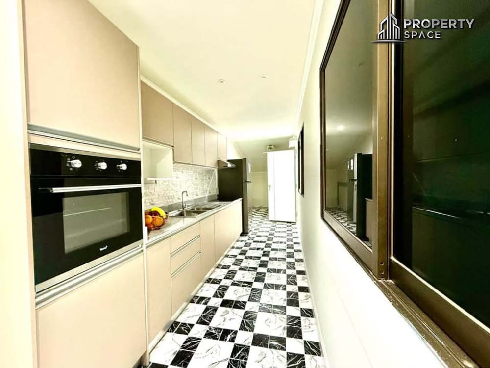 Family-Friendly 4-Bedroom Pool Villa Near Tara Pattana School Pattaya for Sale Image 12