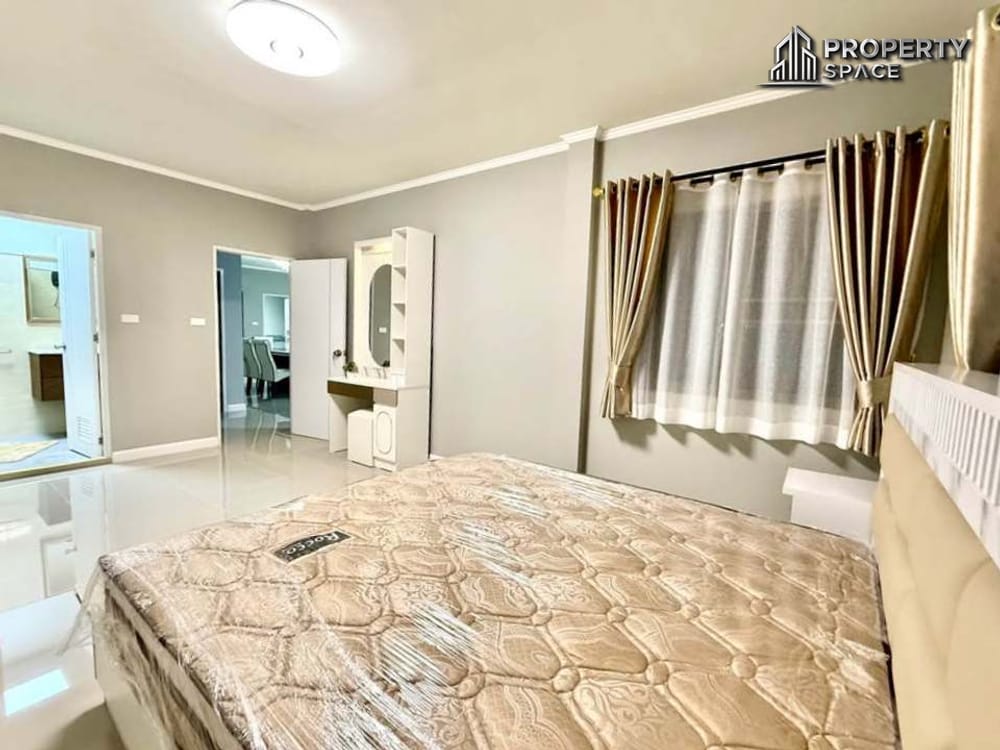 Family-Friendly 4-Bedroom Pool Villa Near Tara Pattana School Pattaya for Sale Image 15