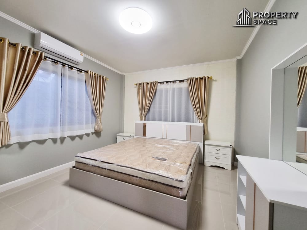 Family-Friendly 4-Bedroom Pool Villa Near Tara Pattana School Pattaya for Sale Image 15