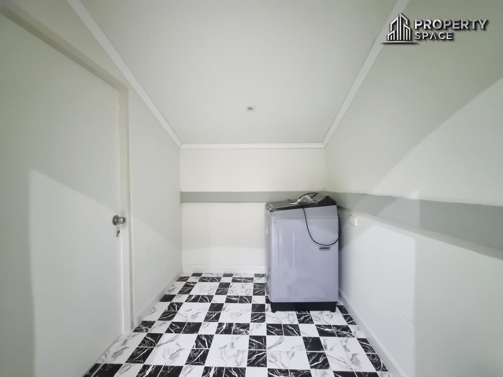 Family-Friendly 4-Bedroom Pool Villa Near Tara Pattana School Pattaya for Sale Image 23