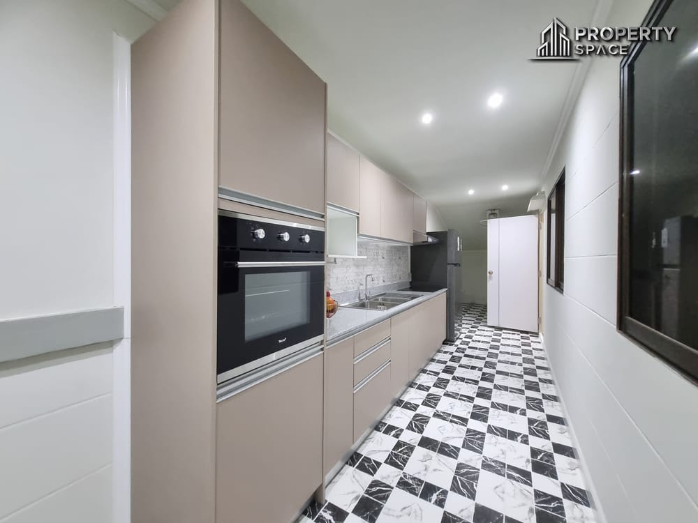 Family-Friendly 4-Bedroom Pool Villa Near Tara Pattana School Pattaya for Sale Image 12