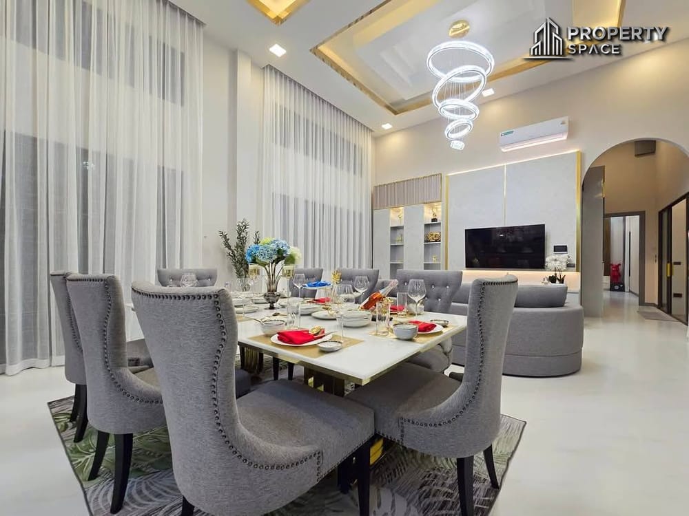 New Luxury Modern 4 Bedroom Pool Villa In Soi Siam Pattaya For Sale Image 8