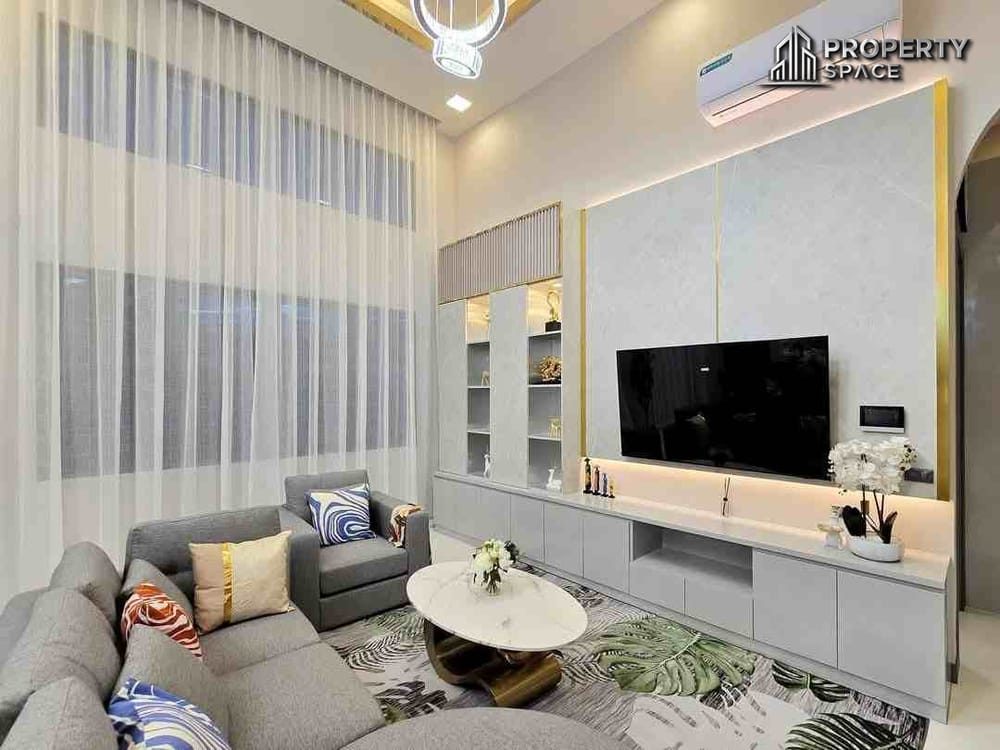 New Luxury Modern 4 Bedroom Pool Villa In Soi Siam Pattaya For Sale Image 9