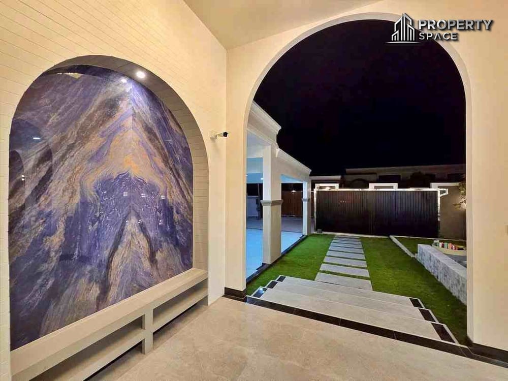 New Luxury Modern 4 Bedroom Pool Villa In Soi Siam Pattaya For Sale Image 39