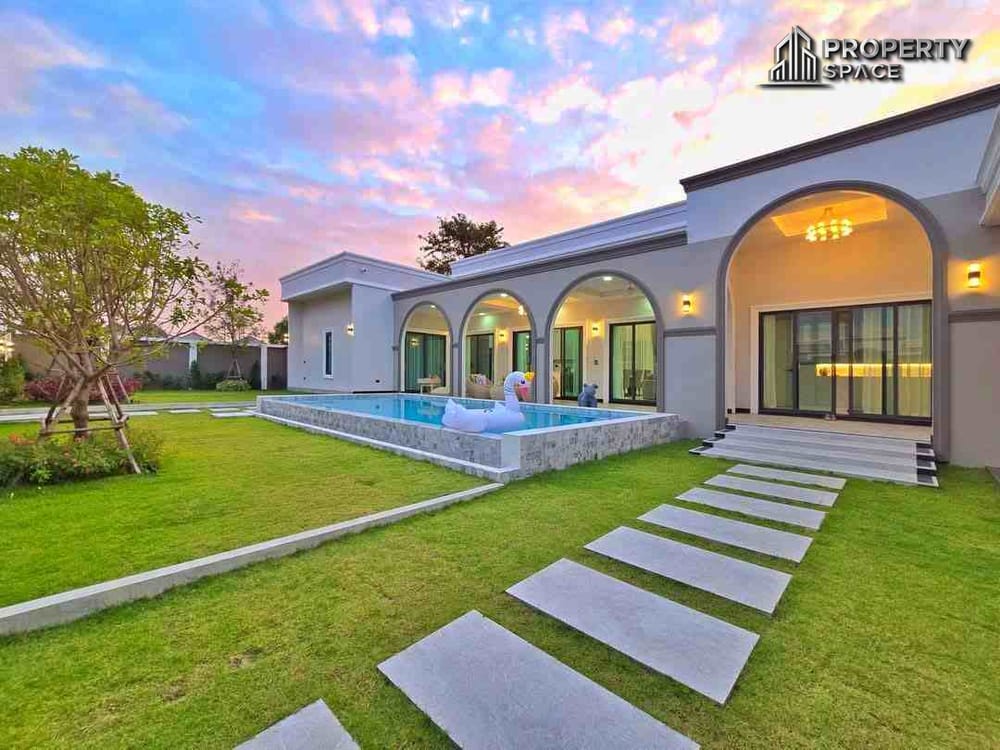 New Luxury Modern 4 Bedroom Pool Villa In Soi Siam Pattaya For Sale Image 1