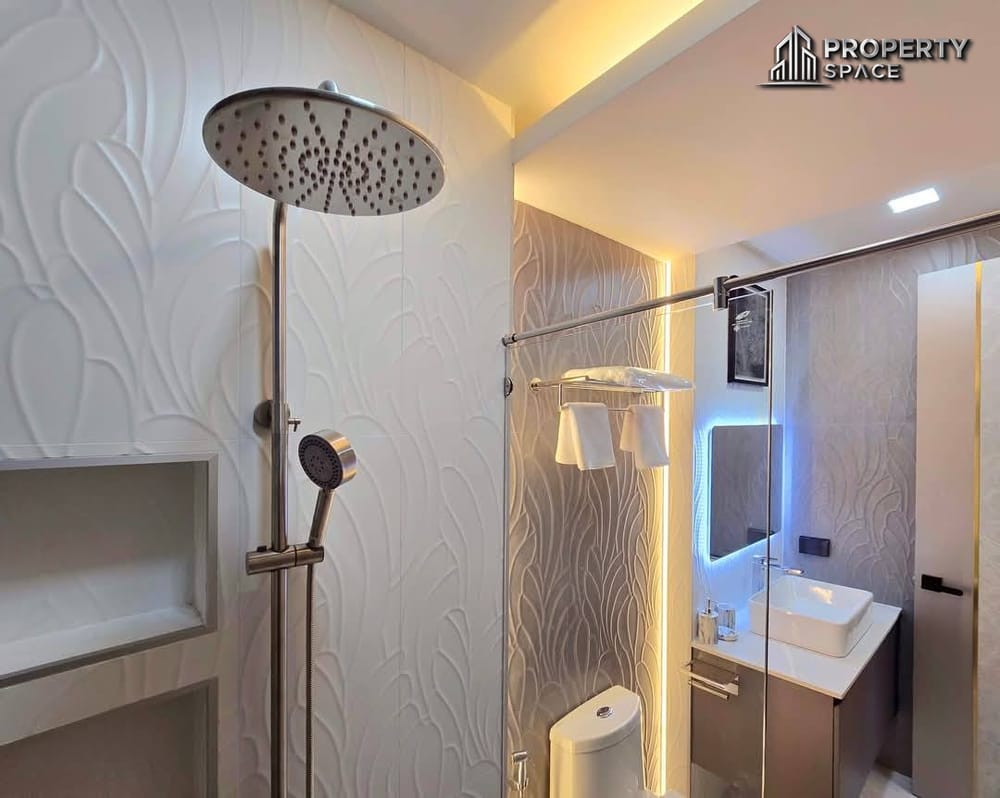 New Luxury Modern 4 Bedroom Pool Villa In Soi Siam Pattaya For Sale Image 34