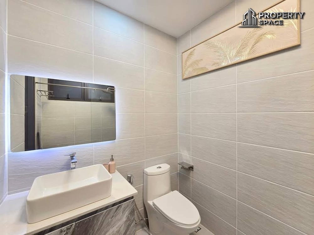 New Luxury Modern 4 Bedroom Pool Villa In Soi Siam Pattaya For Sale Image 38