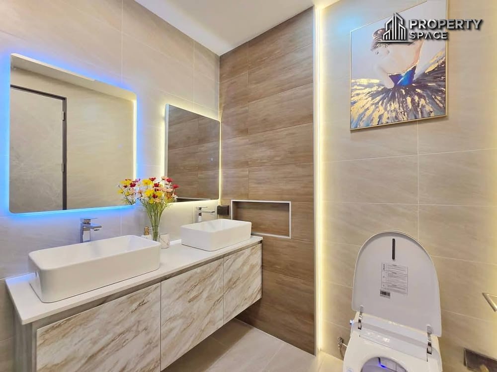 New Luxury Modern 4 Bedroom Pool Villa In Soi Siam Pattaya For Sale Image 25