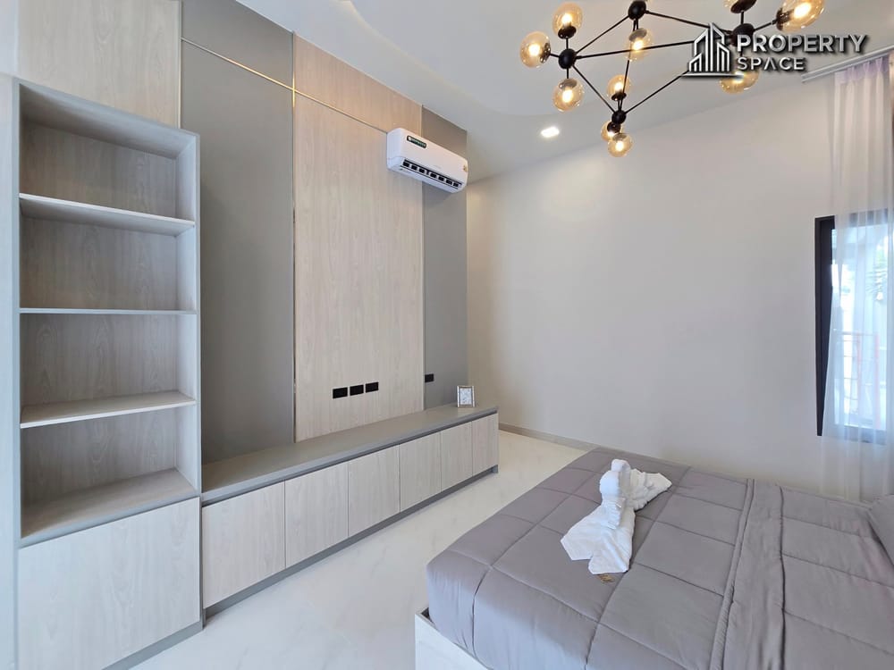 Brand New Luxury 4 Bedrooms Pool Villa in Soi Siam Country Club Pattaya Image 28
