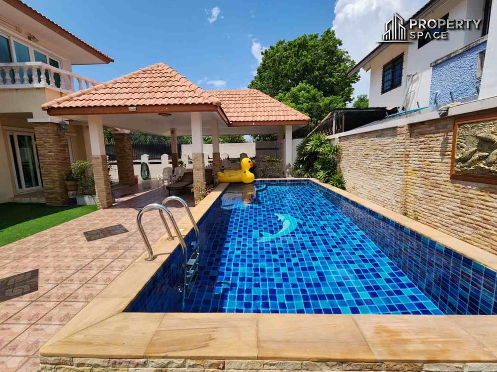 Spacious 2-Storey Pool Villa with 4 Bedrooms in South Pattaya – For Sale and Rent Image 4