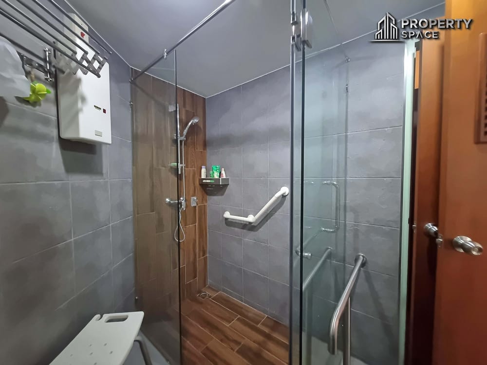 3 Bedrooms In Siam Penthouse Condominium Pattaya For Sale And Rent Image 21