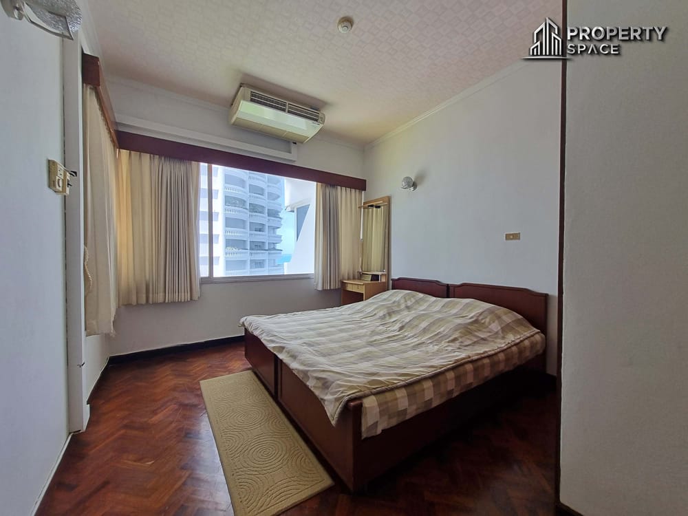 3 Bedrooms In Siam Penthouse Condominium Pattaya For Sale And Rent Image 30