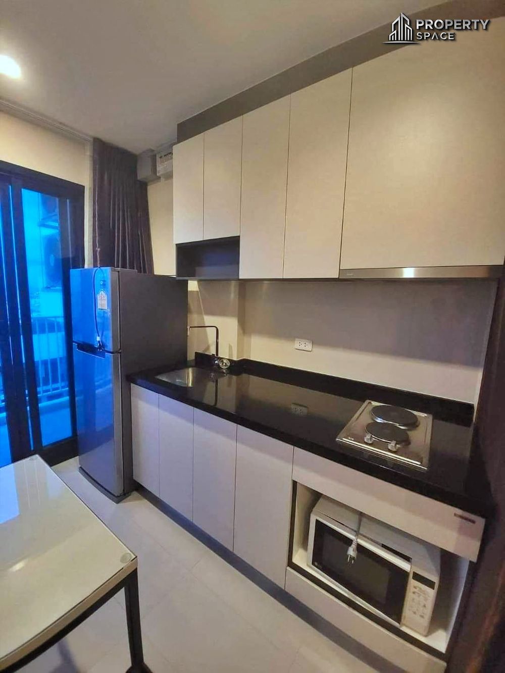 1 Bedroom In The Base Central Pattaya For Sale Image 8