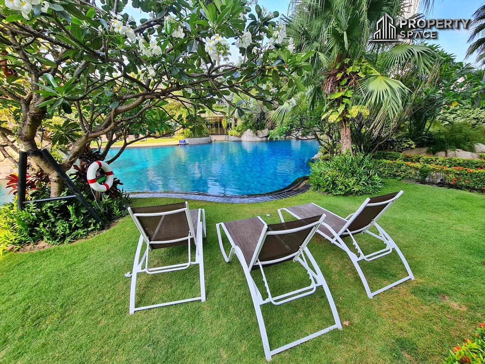 High-Floor 1-Bedroom Sea View Condo for Rent at The Riviera Wongamat Image 16