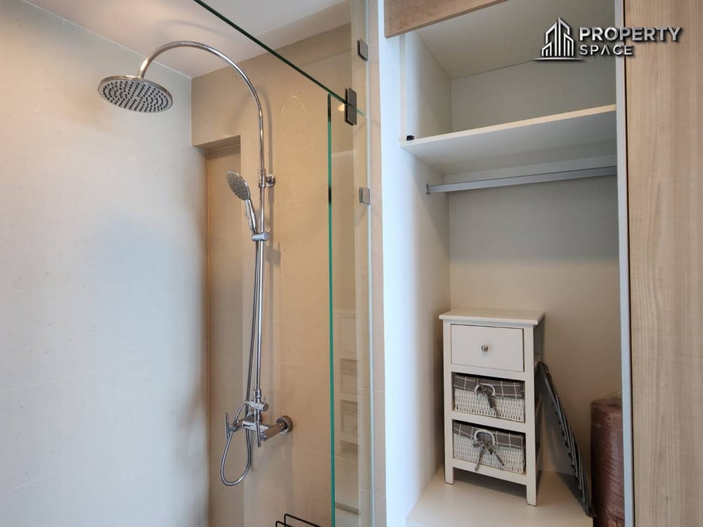 High-Floor 1-Bedroom Sea View Condo for Rent at The Riviera Wongamat Image 14