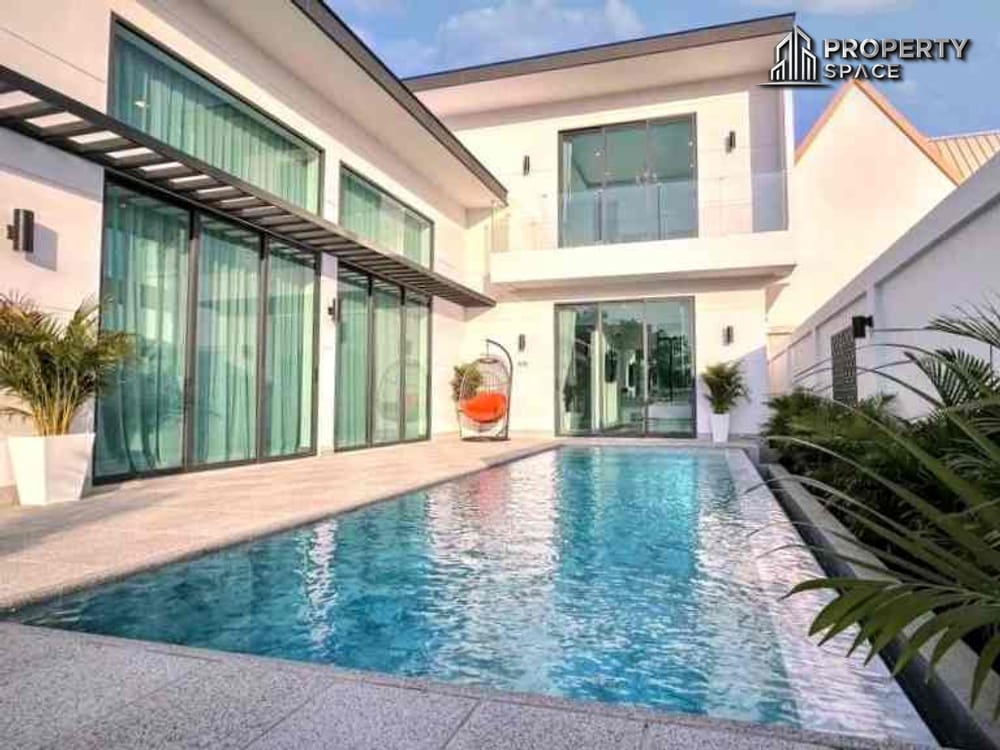 Brand New Luxury 3 Bedroom Pool Villa In East Pattaya Near Chak Nok Lake For Sale Image 1
