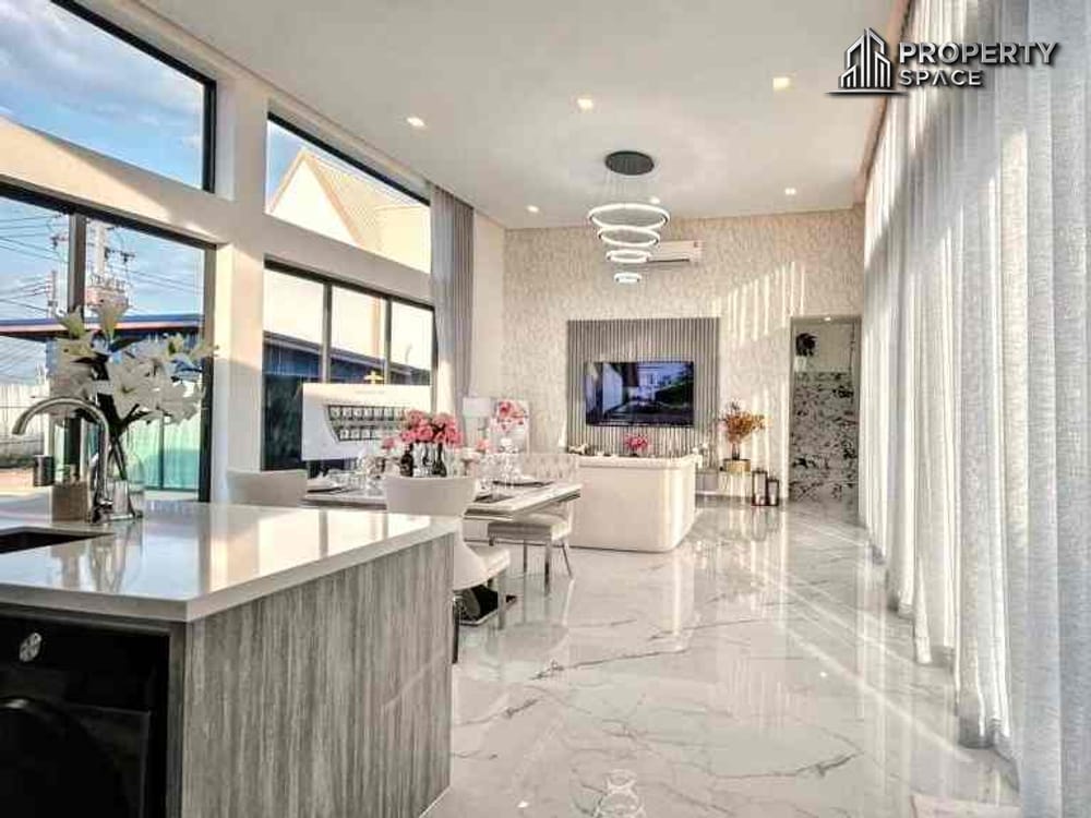 Brand New Luxury 3 Bedroom Pool Villa In East Pattaya Near Chak Nok Lake For Sale Image 5
