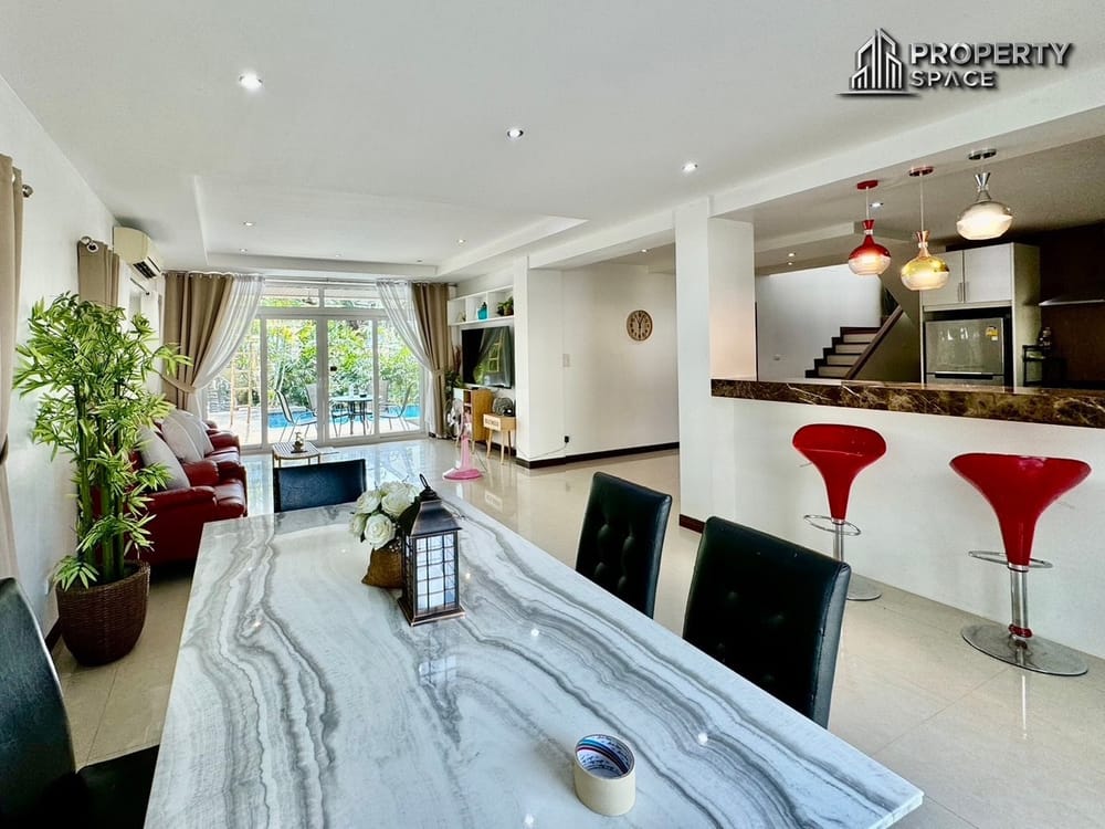 Luxury Modern 4-Bedroom Pool Villa In Jomtien Pattaya For Sale Image 6